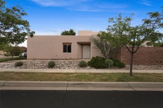 42 Victorio Peak, Santa Fe, NM 87508