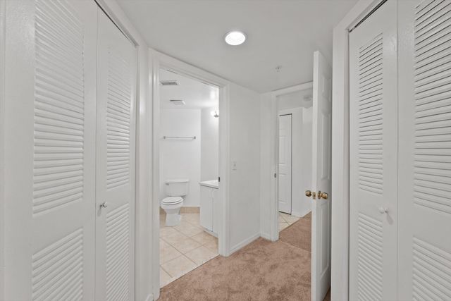 4159 N Haverhill Road 1307, West Palm Beach, FL 33417