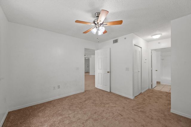 4159 N Haverhill Road 1307, West Palm Beach, FL 33417
