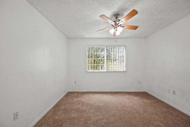 4159 N Haverhill Road 1307, West Palm Beach, FL 33417