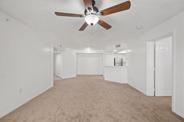 4159 N Haverhill Road 1307, West Palm Beach, FL 33417