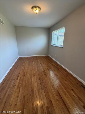 28813 Armanda Drive, Warren, MI 48088