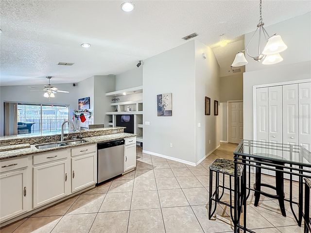 14826 LADY VICTORIA BOULEVARD, Orlando, FL 32826