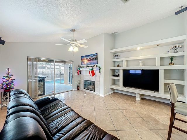 14826 LADY VICTORIA BOULEVARD, Orlando, FL 32826