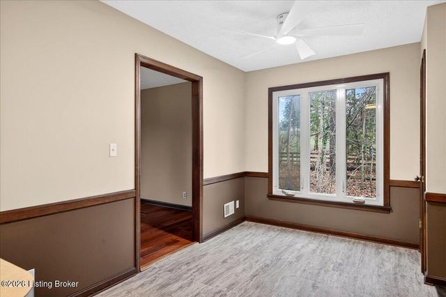 3502 Maple Leaf Dr, La Grange, KY 40031