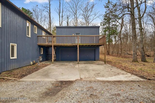 3502 Maple Leaf Dr, La Grange, KY 40031