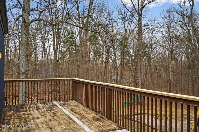 3502 Maple Leaf Dr, La Grange, KY 40031