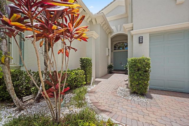 2792 Pillsbury Way, Wellington, FL 33414