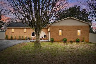 1112 Black Oak Lane, Hopkinsville, KY 42240