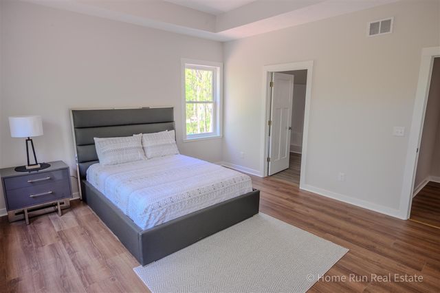 8828 Division Avenue, Byron Center, MI 49315