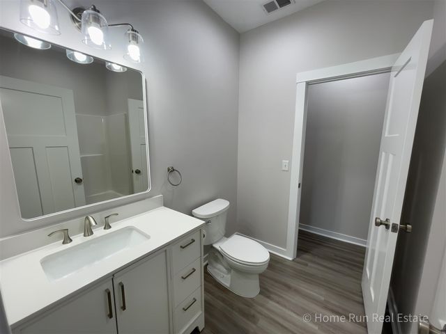 8828 Division Avenue, Byron Center, MI 49315