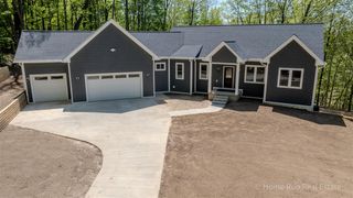 8828 Division Avenue, Byron Center, MI 49315