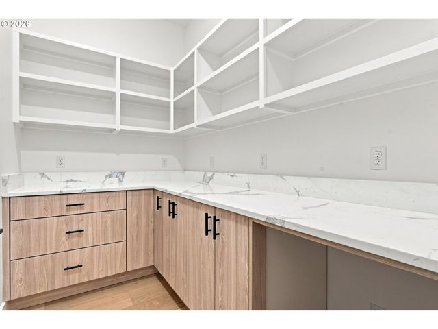 12305 Ne 66TH Ct, Vancouver, WA 98686