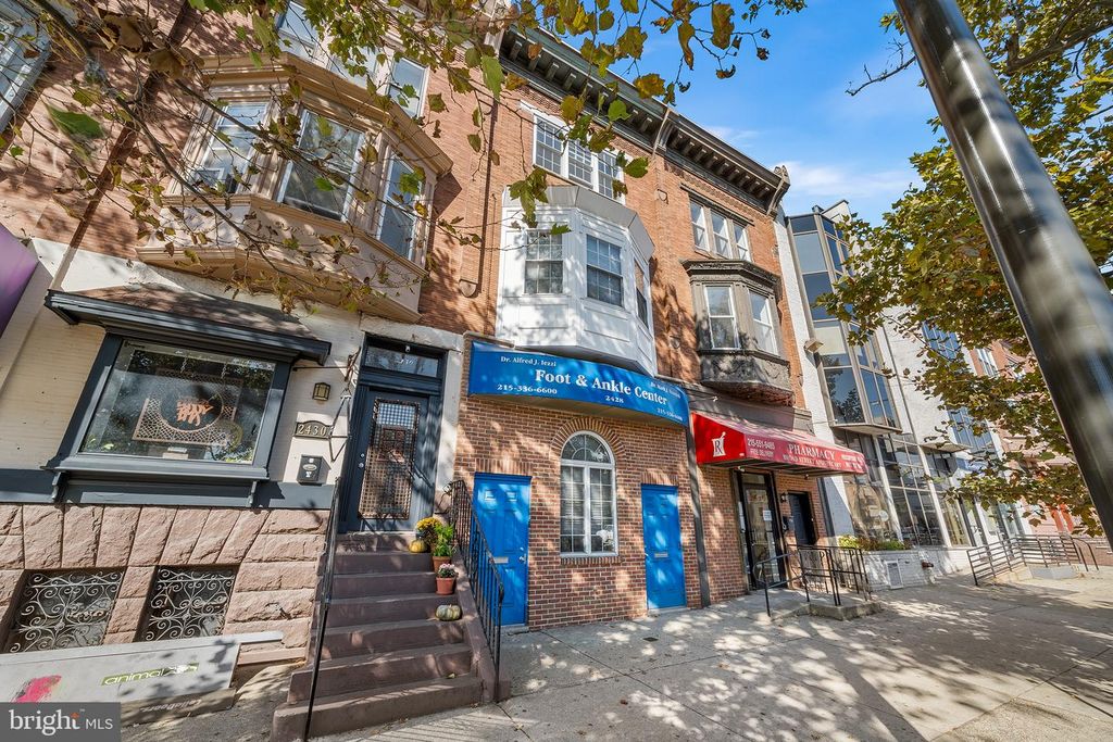 2428 S BROAD ST, Philadelphia, PA 19145