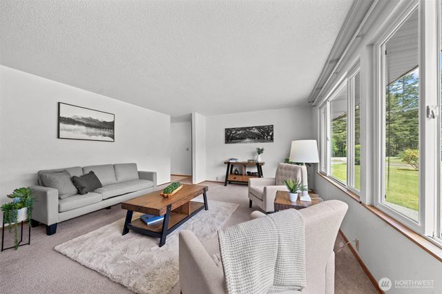 27405 Retreat Kanasket Road SE, Ravensdale, WA 98051