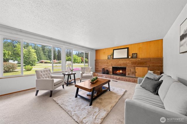 27405 Retreat Kanasket Road SE, Ravensdale, WA 98051