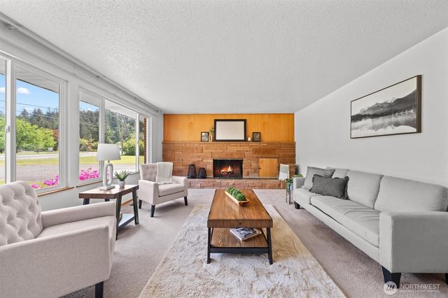 27405 Retreat Kanasket Road SE, Ravensdale, WA 98051