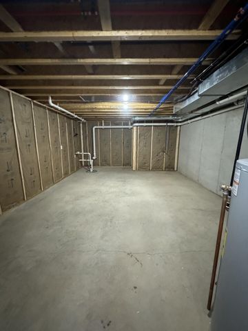 82 Prince William Court, La Porte, IN 46350