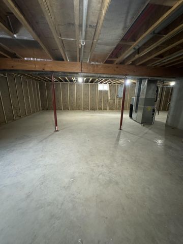 82 Prince William Court, La Porte, IN 46350