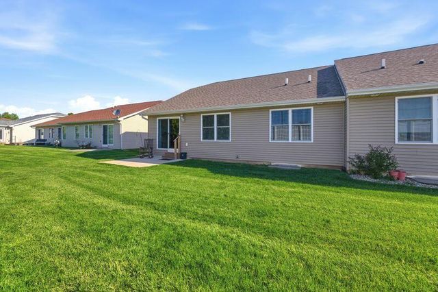 82 Prince William Court, La Porte, IN 46350
