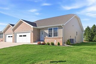 82 Prince William Court, La Porte, IN 46350