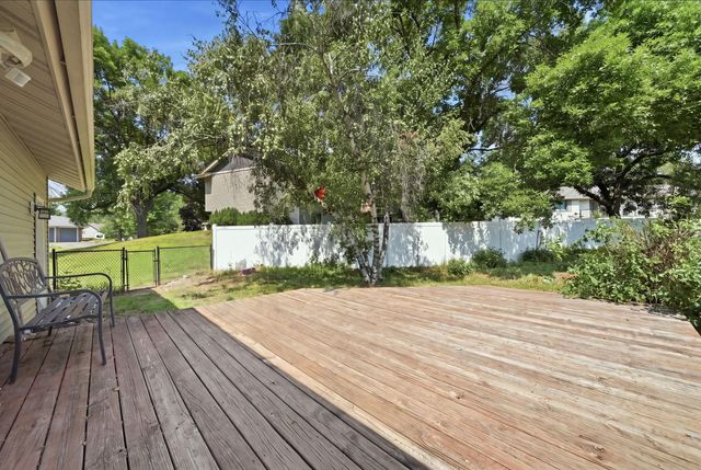 6600 Stratford Road, Woodbury, MN 55125