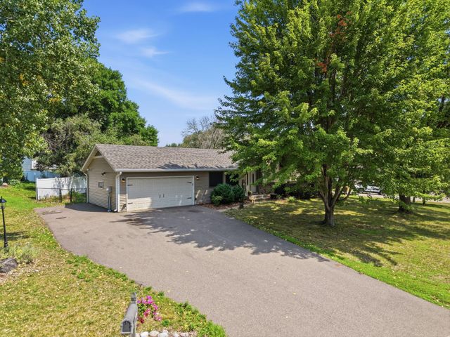 6600 Stratford Road, Woodbury, MN 55125