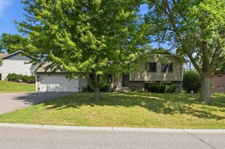 6600 Stratford Road, Woodbury, MN 55125