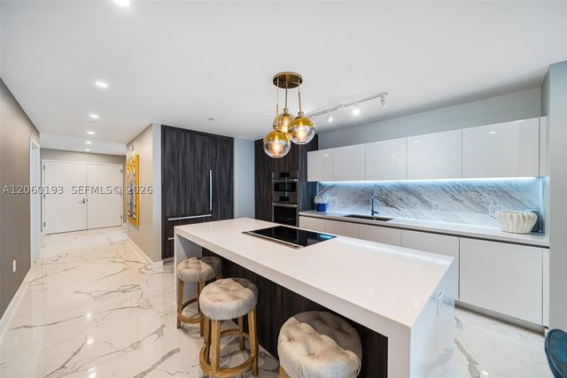 851 NE 1st Ave 2911, Miami, FL 33132