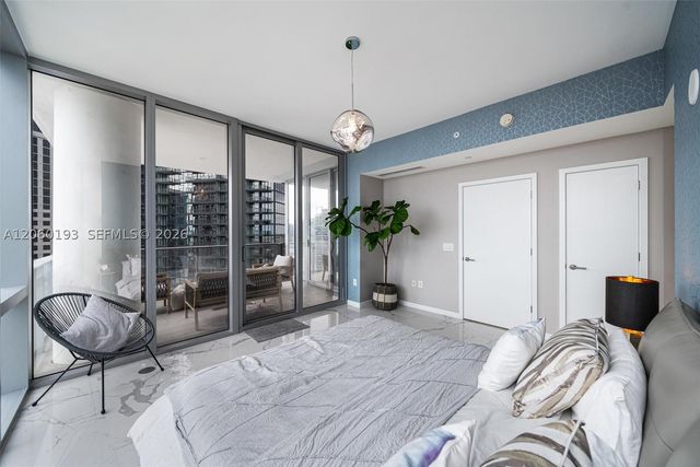 851 NE 1st Ave 2911, Miami, FL 33132
