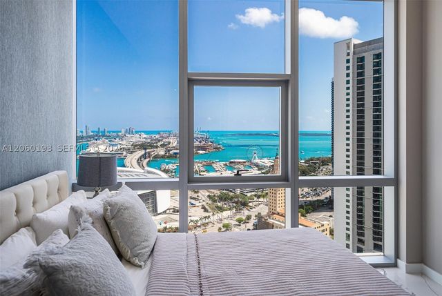 851 NE 1st Ave 2911, Miami, FL 33132