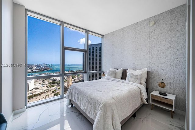 851 NE 1st Ave 2911, Miami, FL 33132