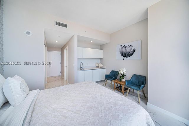 851 NE 1st Ave 2911, Miami, FL 33132