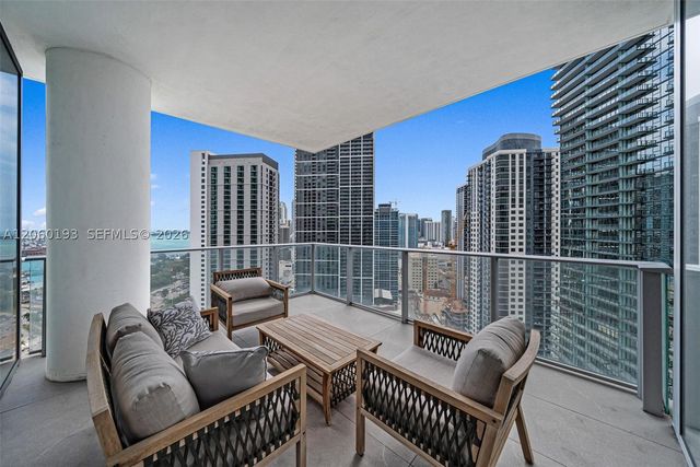 851 NE 1st Ave 2911, Miami, FL 33132