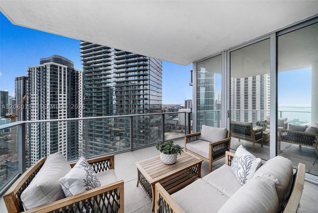 851 NE 1st Ave 2911, Miami, FL 33132