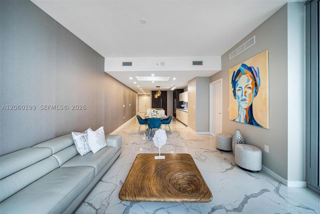 851 NE 1st Ave 2911, Miami, FL 33132