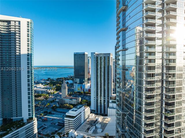 851 NE 1st Ave 2911, Miami, FL 33132