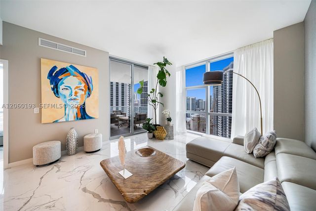 851 NE 1st Ave 2911, Miami, FL 33132