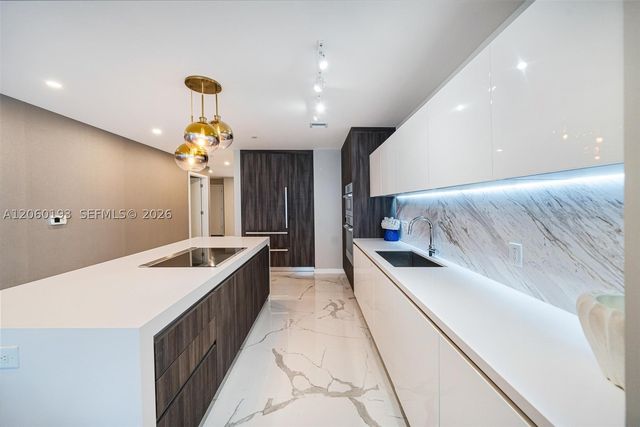 851 NE 1st Ave 2911, Miami, FL 33132