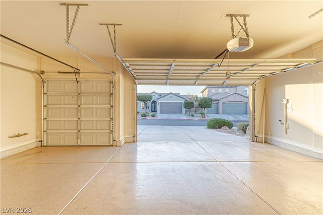 7312 Pinfeather Way, North Las Vegas, NV 89084