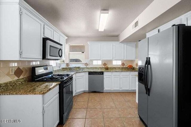 10817 WALDEN POND Street, El Paso, TX 79924