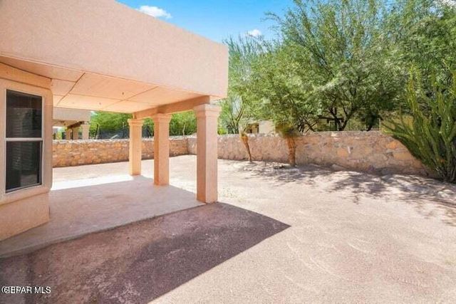 10817 WALDEN POND Street, El Paso, TX 79924