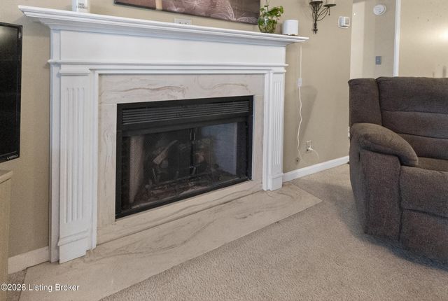 705 Donard Park Ave, Louisville, KY 40218