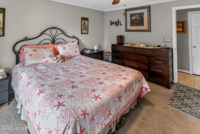 705 Donard Park Ave, Louisville, KY 40218