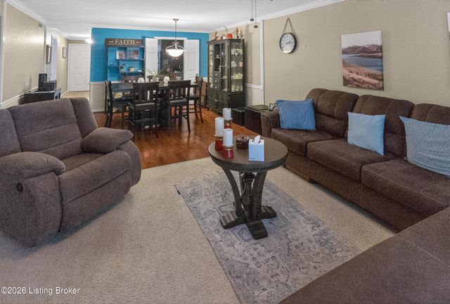 705 Donard Park Ave, Louisville, KY 40218
