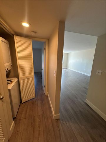 2593 COUNTRYSIDE BOULEVARD 7211, Clearwater, FL 33761