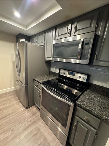 2593 COUNTRYSIDE BOULEVARD 7211, Clearwater, FL 33761
