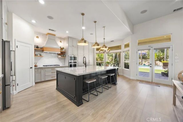 12614 Clay Creek Court, Bakersfield, CA 93312