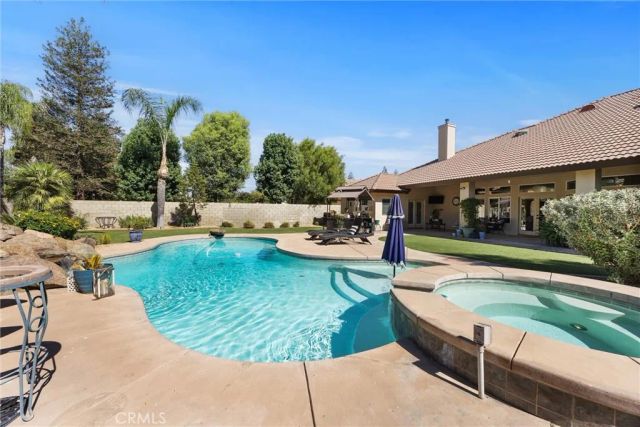 12614 Clay Creek Court, Bakersfield, CA 93312