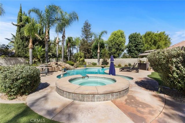 12614 Clay Creek Court, Bakersfield, CA 93312